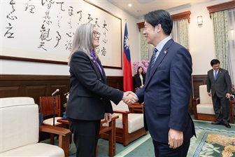 Katie Hobbs meets Taiwan President Lai. Credit: Taiwan President Office