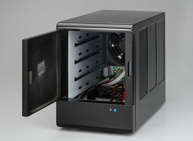 Chyang Fun Industry (CFI) is showcasing its CF-B4042 hard disk drive case