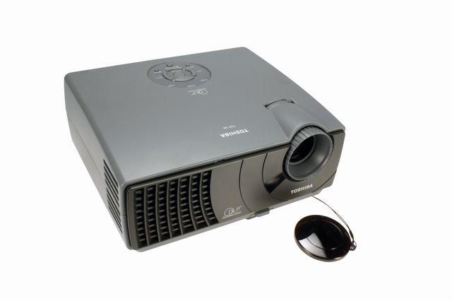 Toshiba introduces sub-US$800 DLP projector