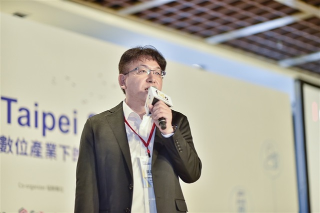 Zake Huang, AuthenTrend Vice President