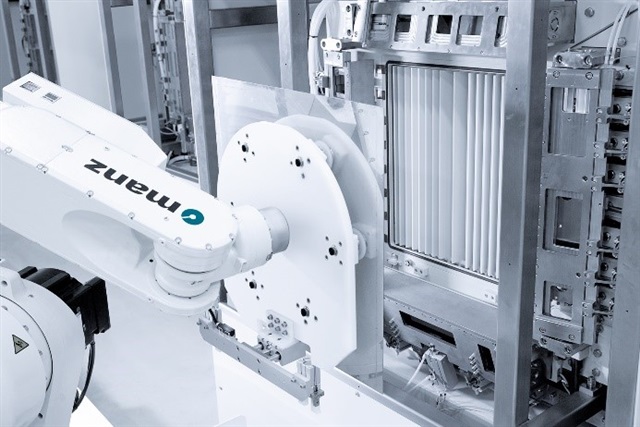 Manz Jig-free Vertical Electroplating ━ a key tool to optimize the production