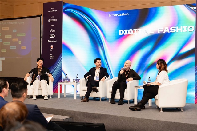 Leslie Holden (second from the right), co-founder of The Digital Fashion Group